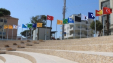 16 Türk Devletinin Bayrakları Projesi